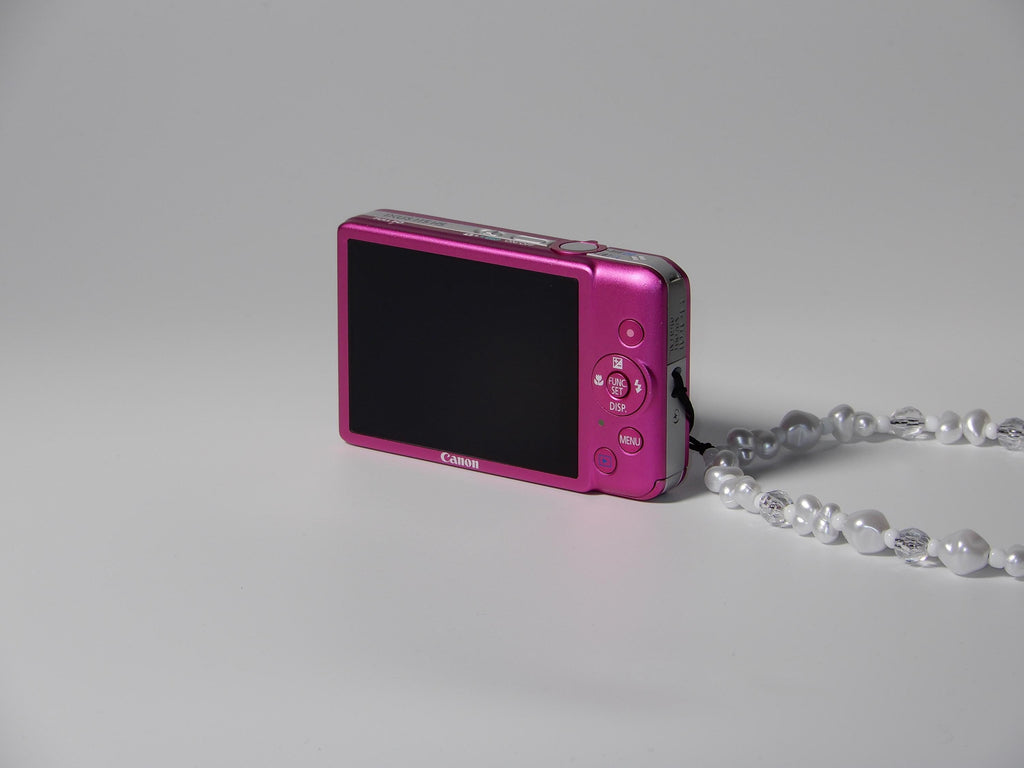Hot Pink Canon Ixus 115 HS / Digital Camera