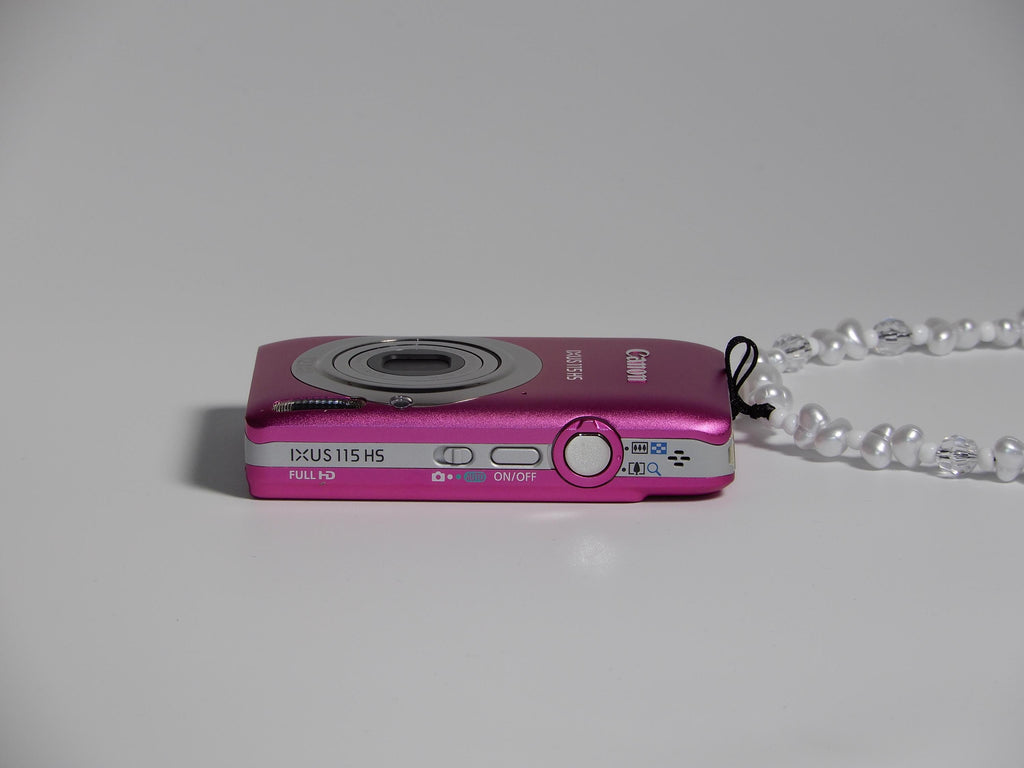 Hot Pink Canon Ixus 115 HS / Digital Camera